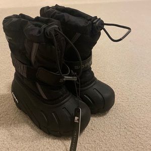 Sorel Toddler Size 8 boots BRAND NEW never worn